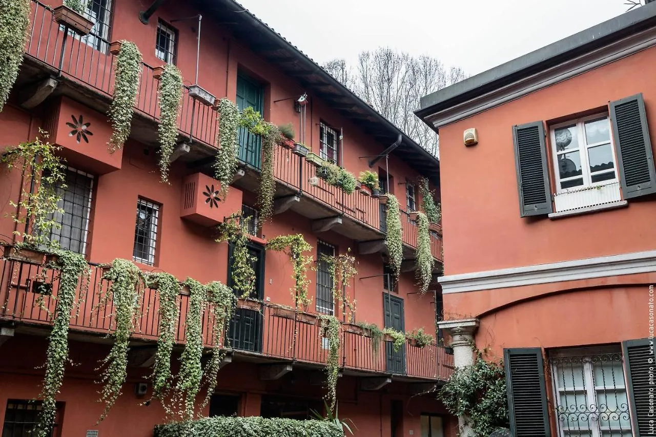 Casa Dolce Casa Alzaia Grande Apartment Milan Italy