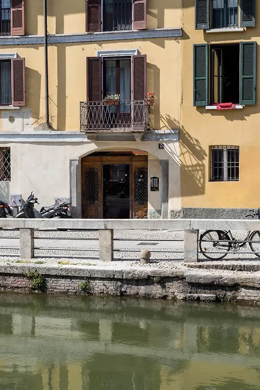 Casa Dolce Casa Alzaia Grande Apartment Milan Italy